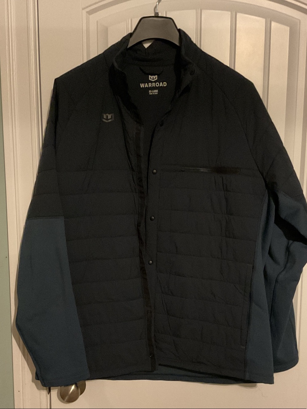 War Road Men's Quilted Jacket - Black with Dark Blue Sleeves
